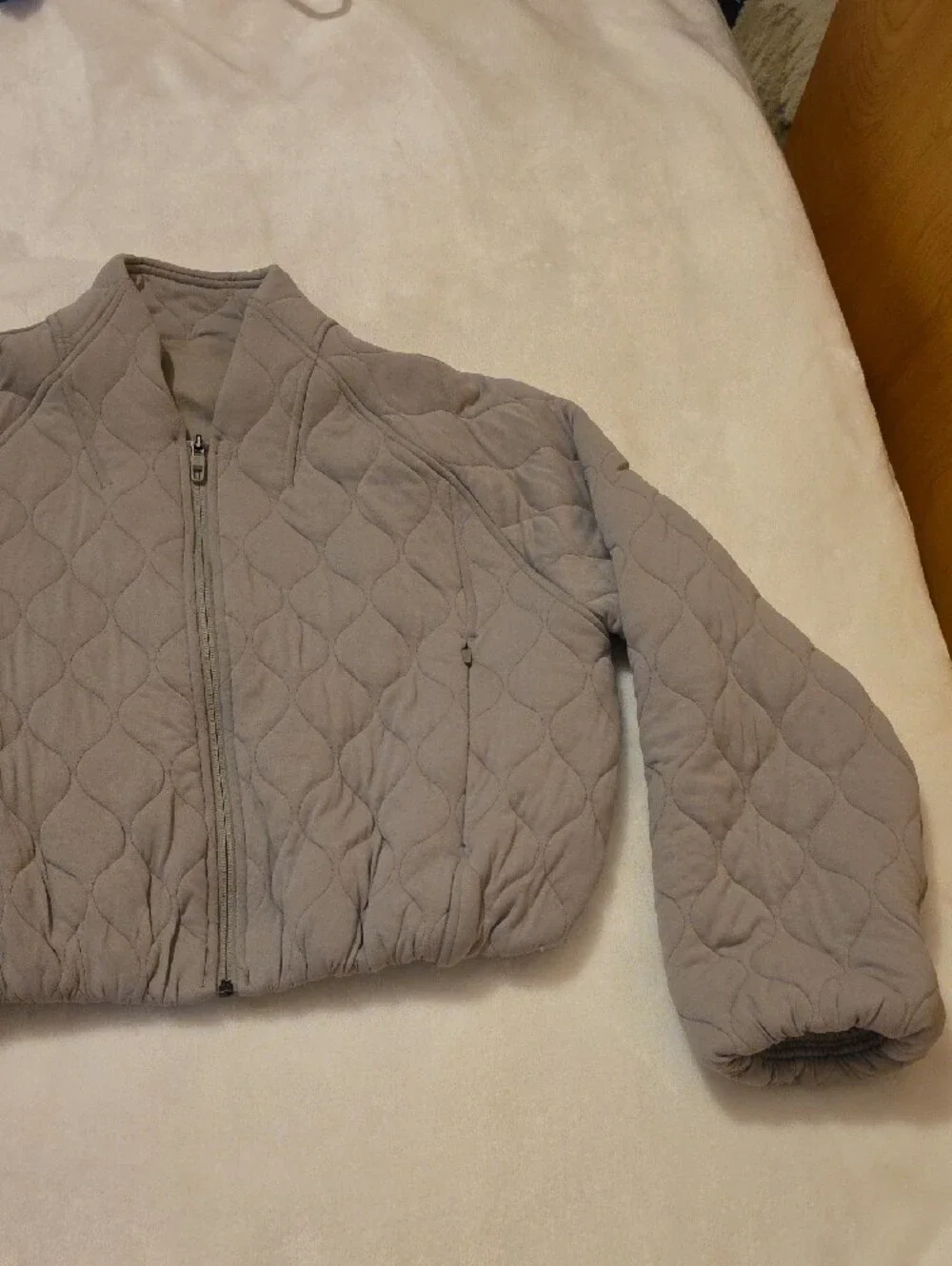 Lululemon Quilted Cropped Bomber Jacket - Light Gray/Taupe Size 6